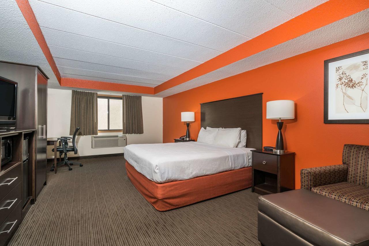 Baymont By Wyndham Bloomington Msp Airport Motel Richfield Exterior photo